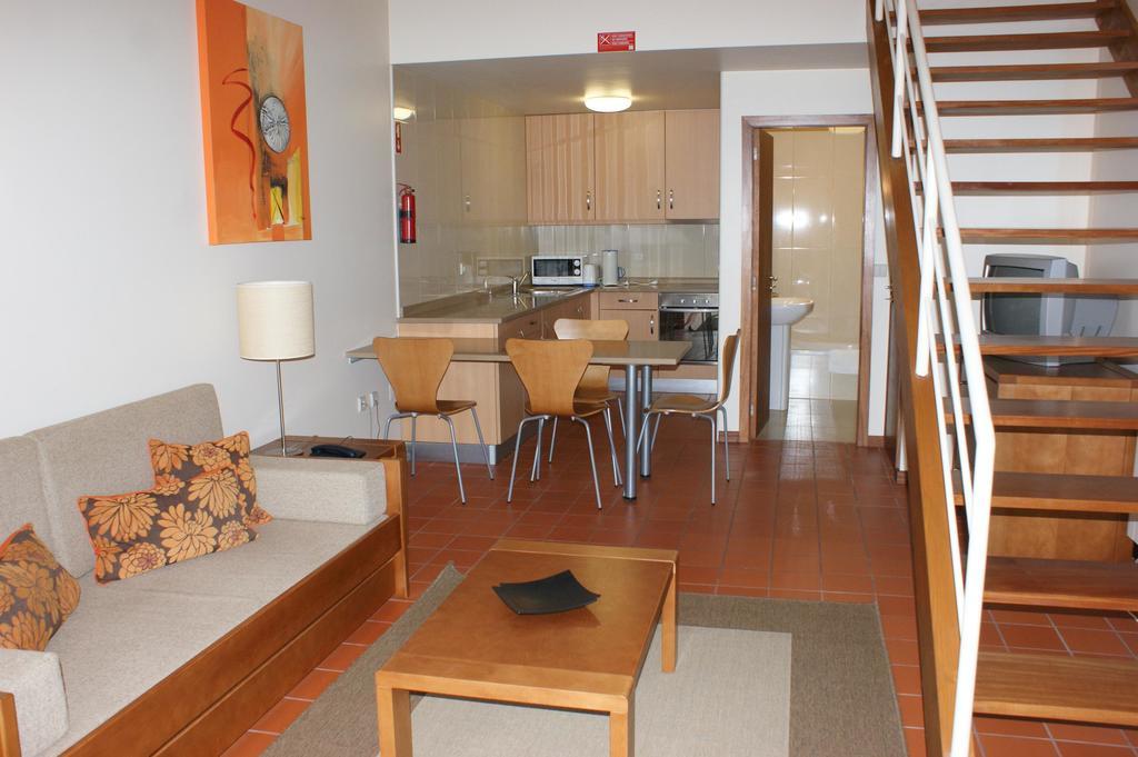 Clube Pinhal Da Foz Apartment เอสโปเซนเด ภายนอก รูปภาพ